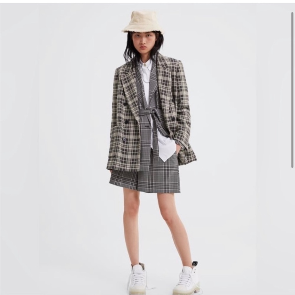 Zara Double Breasted Plaid Blazer
Jacket Size XS